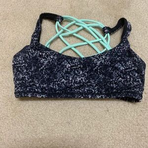 Lululemon sports bra